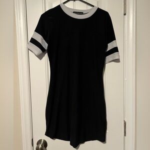 Derek Heart Black and Gray Short Sleeve Dress